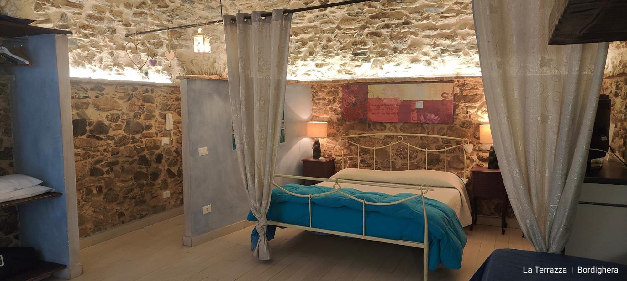לינה וארוחת בוקר בורדיגרה La Terrazza חדר תמונה