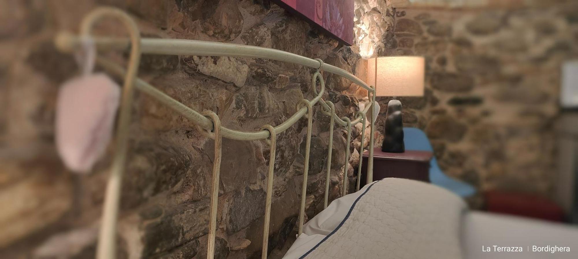 לינה וארוחת בוקר בורדיגרה La Terrazza חדר תמונה
