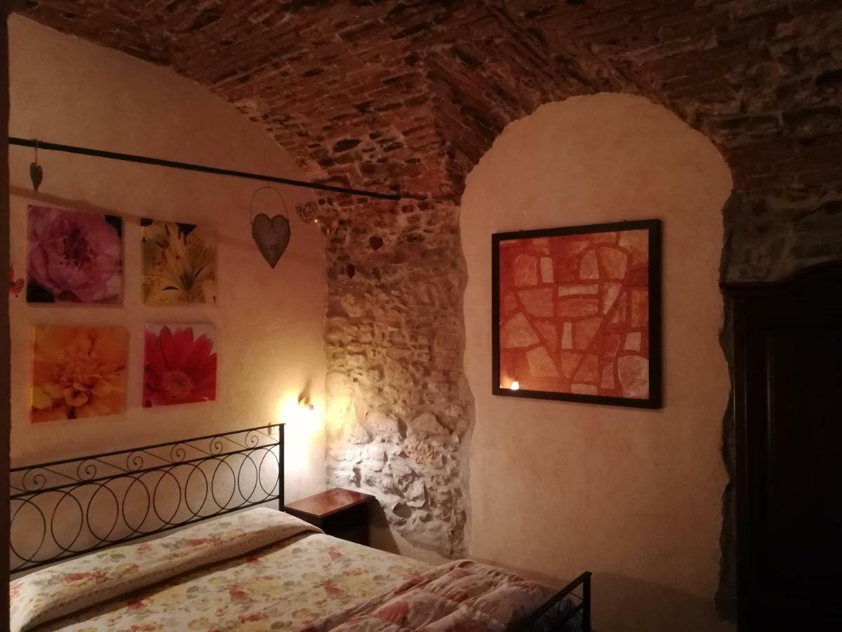 לינה וארוחת בוקר בורדיגרה La Terrazza מראה חיצוני תמונה